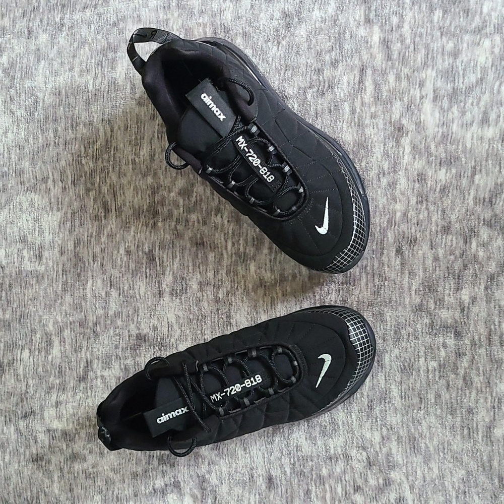 Black Nike airmax shoes